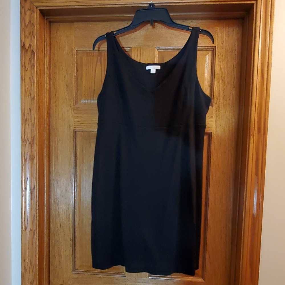Cotton, black, vneck short dress